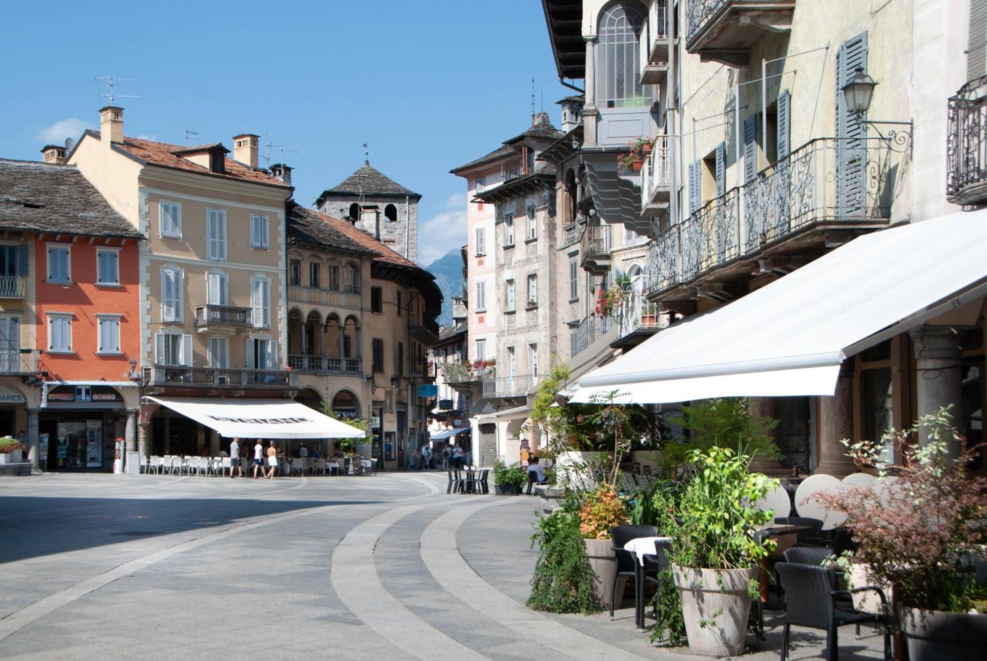 Casa Dell'Edera - Holiday Apartment In Domodossola Ngoại thất bức ảnh